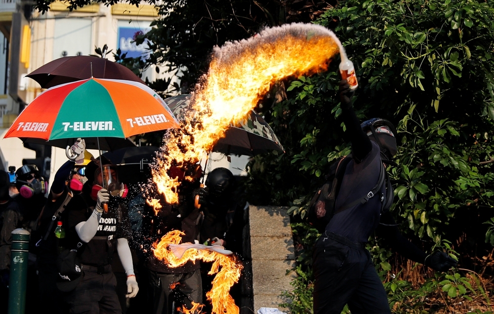 El caos y las protestas vuelven a tomar Hong Kong