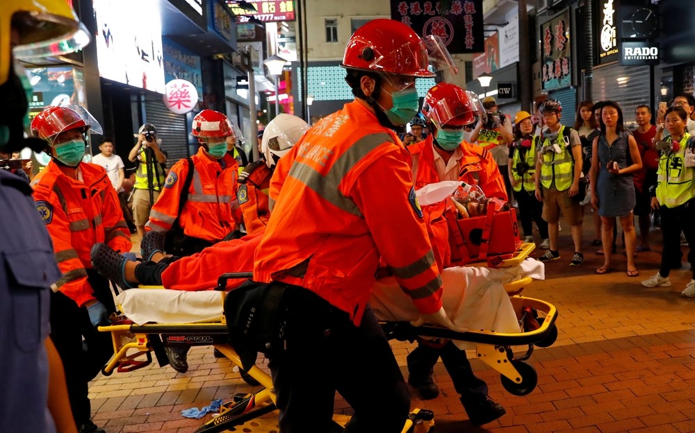 Nuevos disturbios entre Policía y manifestantes en Hong Kong