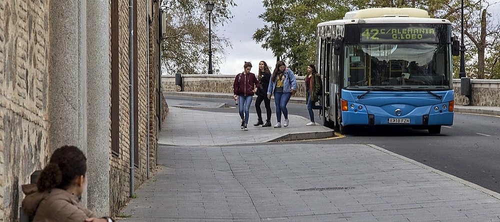 Confusión  en la vuelta de los buses urbanos a Zocodover