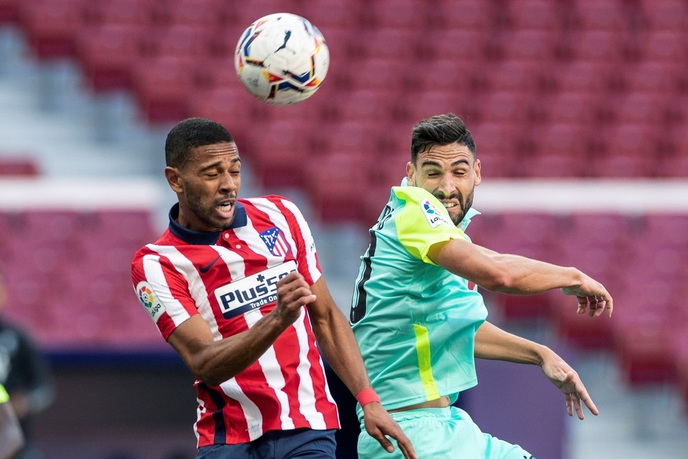 El Atlético golea al Granada