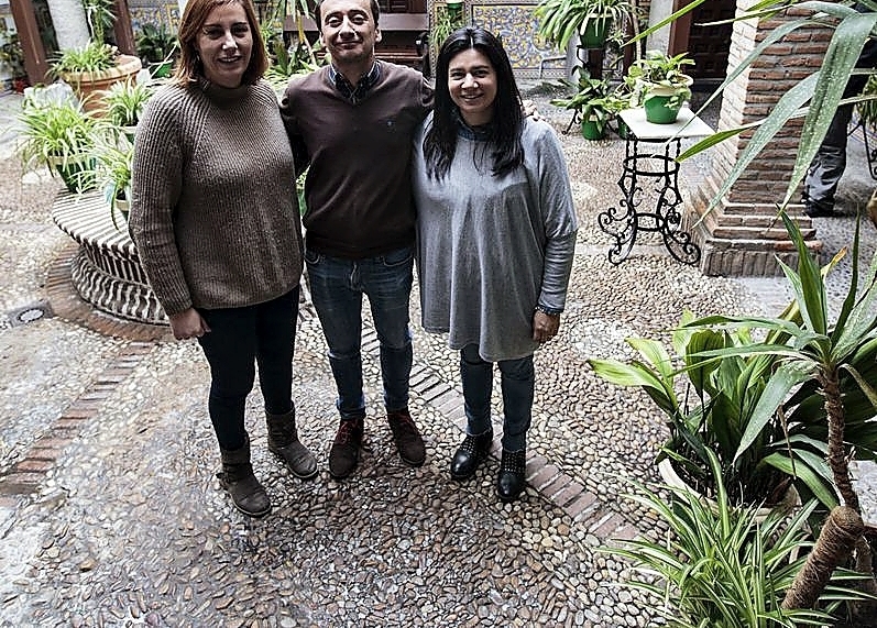 Virginia, Diego y Viviana son parte del equipo del albergue de Cáritas.