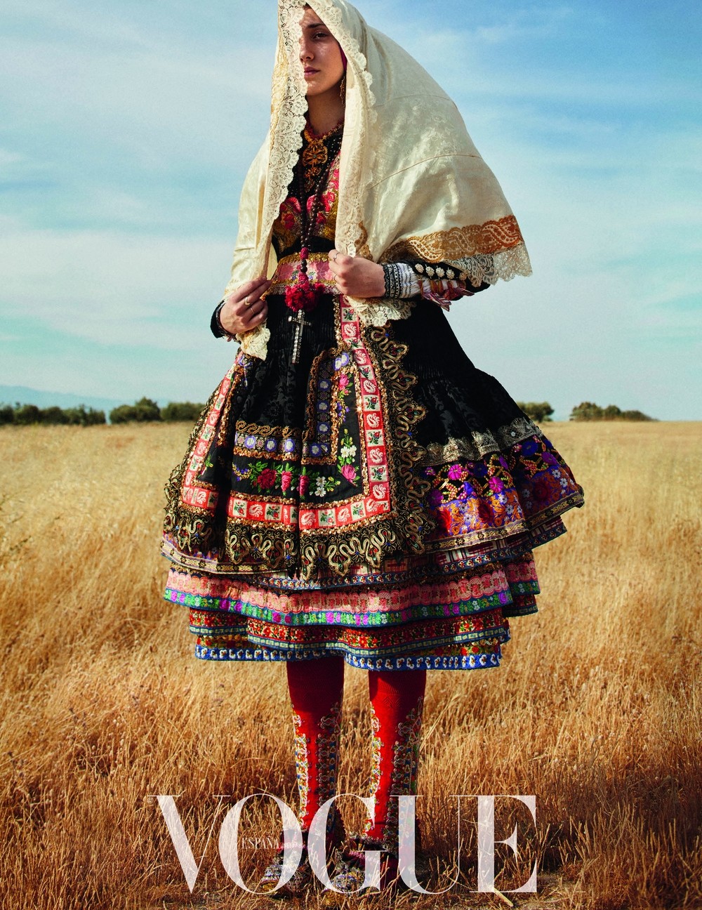 retirada Rechazado datos La revista Vogue realiza un tributo a los trajes toledanos | Noticias La  Tribuna de Toledo
