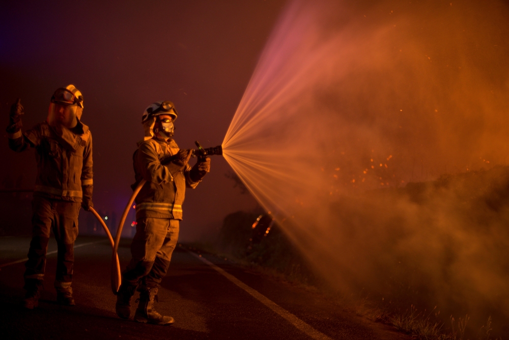 Más de 2.250 hectáreas quemadas por el fuego en dos dÁ­as negros en Galicia  / BRAIS LORENZO