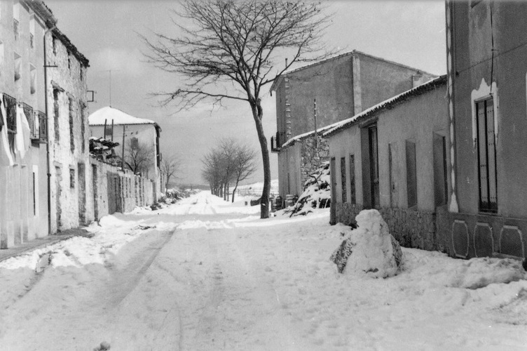 Carretera de Camporrobles en Cardenete (Cuenca) en 1960