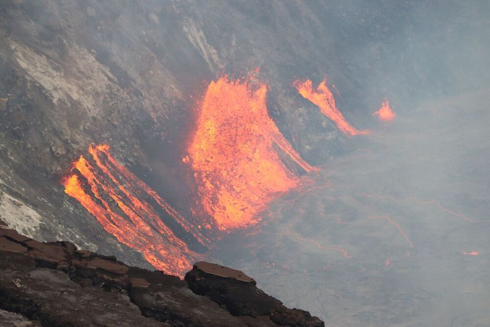 El volcán hawaiano de Kilauea entra en erupción
