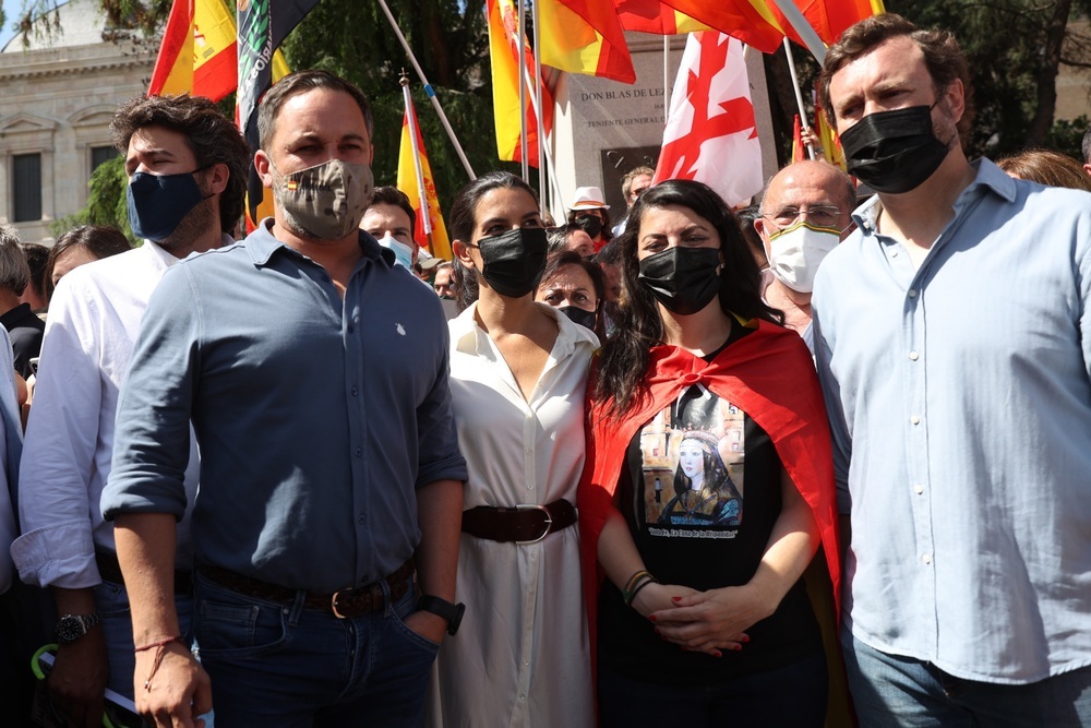 La Plaza de Colón se llena en contra de los indultos