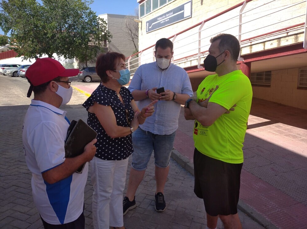 Jesús Velasco visita el Campus de Bargas