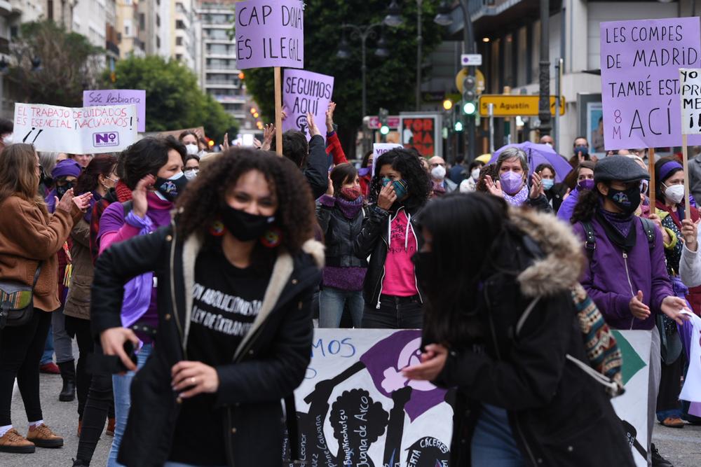 8M 2021. Concentraciones feministas en Valencia  / JORGE GIL