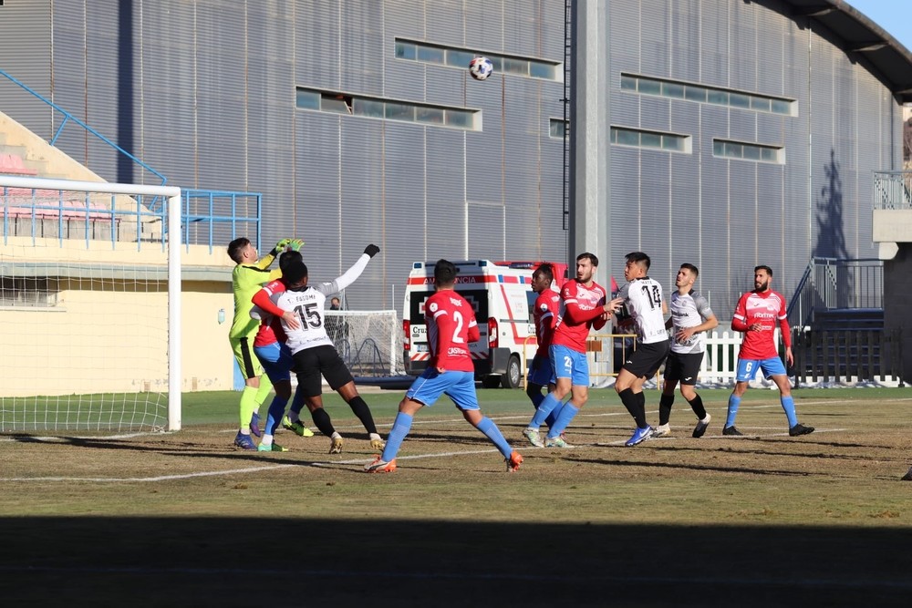 El CD Villacañas pide paso (0-2)