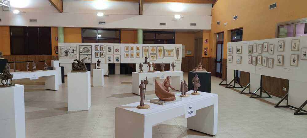Inauguración de las exposiciones de la XXXIII Semana Cultural de Mejorada (Toledo)