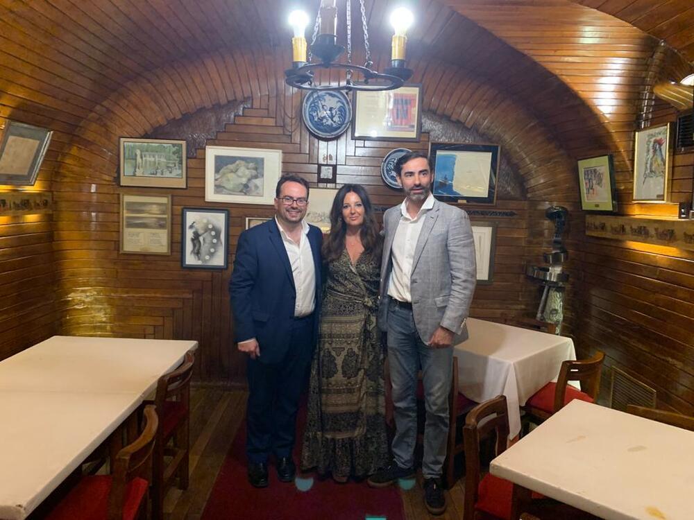 Galdón y Serrano presentan sus novelas en el mítico Café Gijón