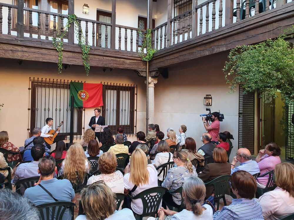 El concierto se celebró en uno de los patios del convento. 