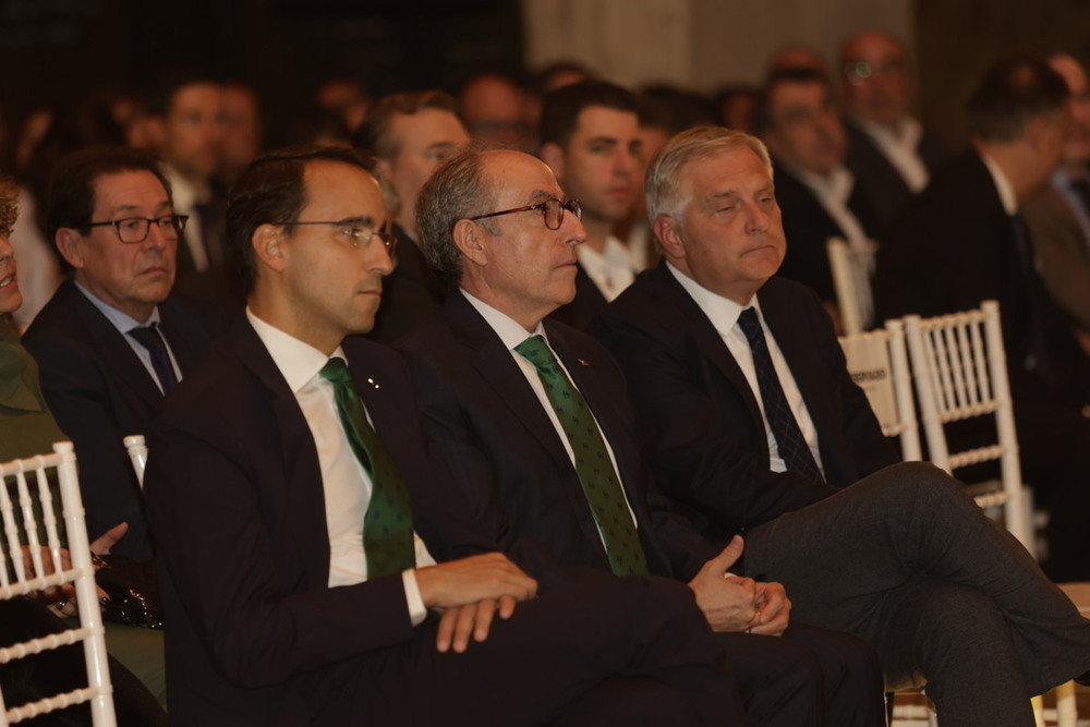 El director general de Globalcaja, Pedro Palacios, el presidente de Globalcaja, Mariano León y el alcalde de Ciudad Real, Francisco Cañizares