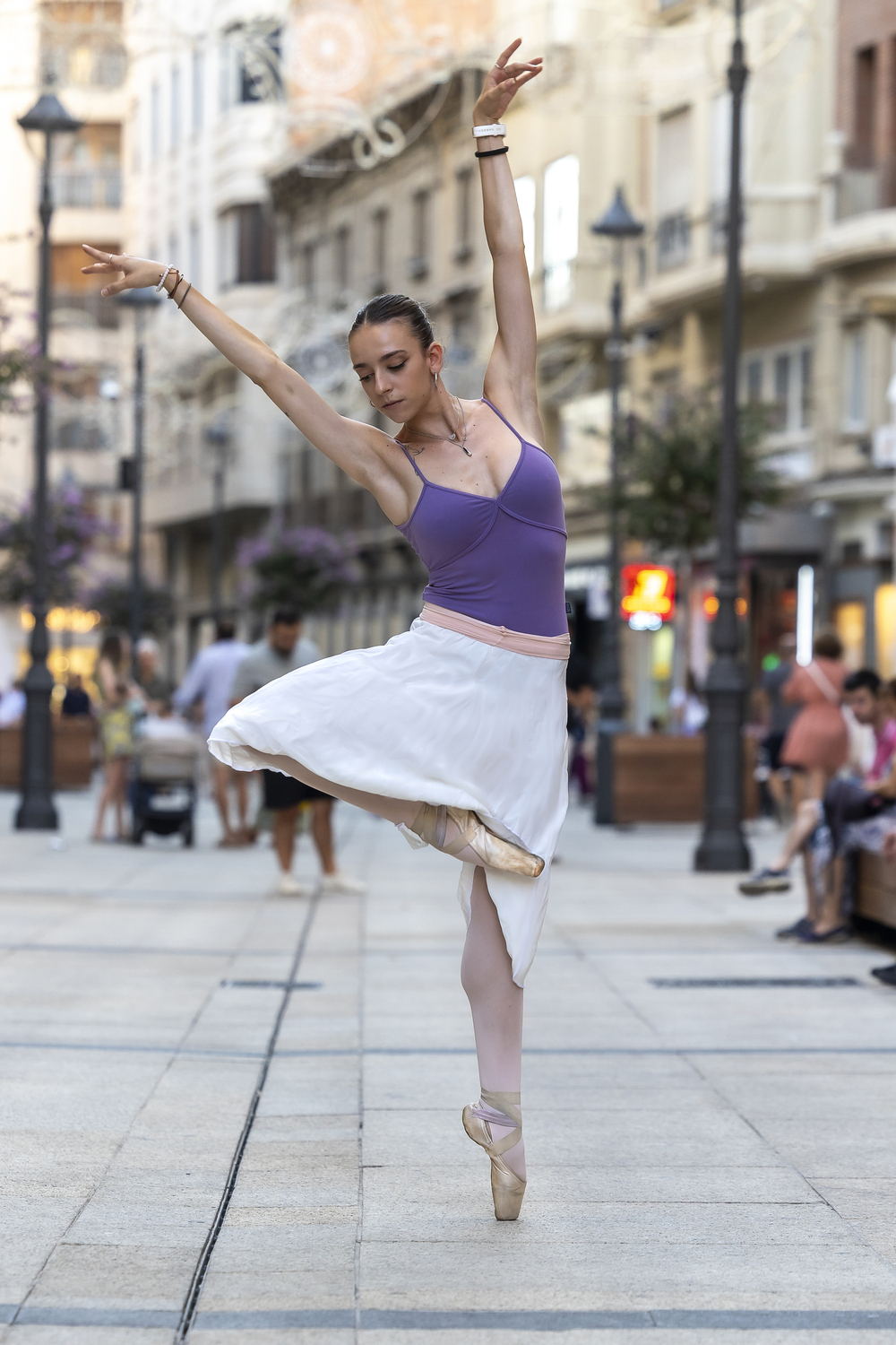 «Se puede vivir de la danza, pero fuera de tu país»