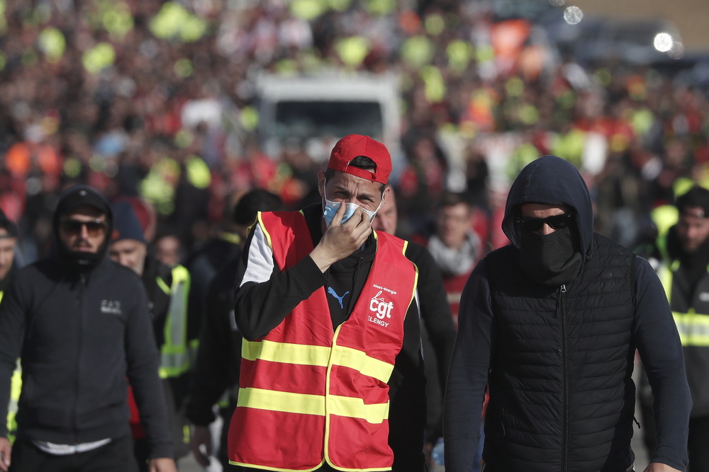 Nationwide strike in France against planned pension reform  / GUILLAUME HORCAJUELO