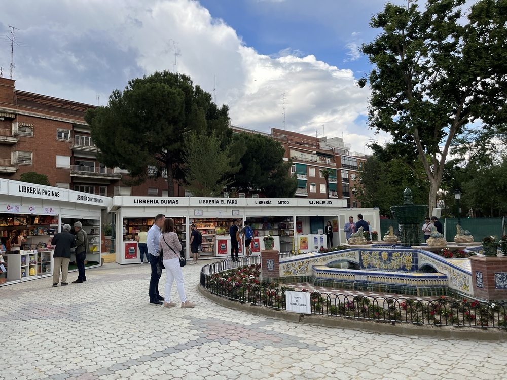 La Feria del Libro estrena los nuevos Jardines del Prado