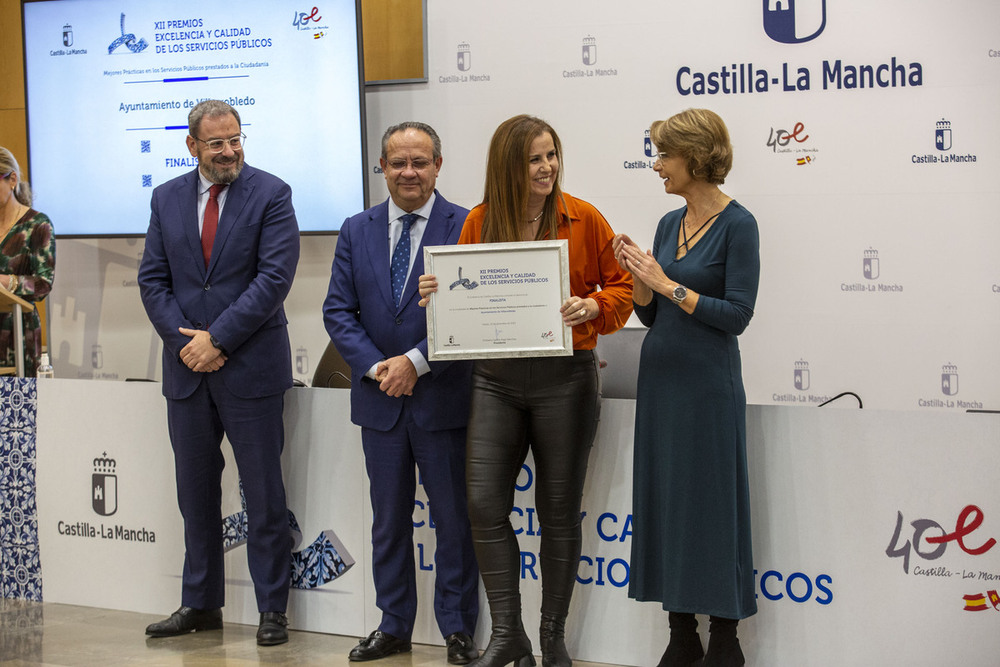 Entregan los Premios a la Excelencia de los Servicios Públicos