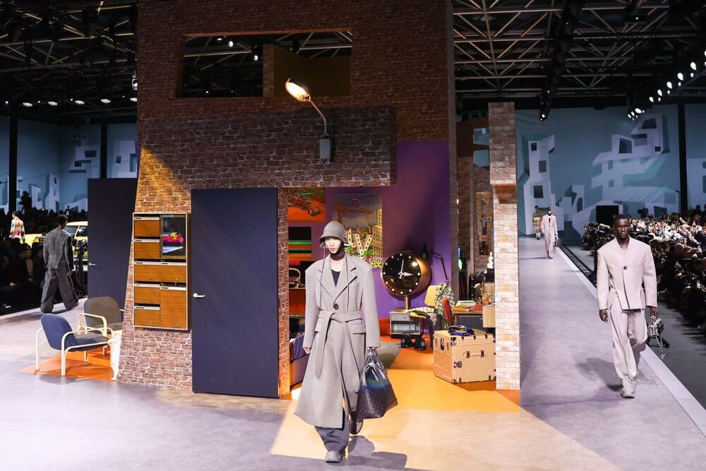 Louis Vuitton - Runway - Paris Men's Fashion Week Fall/Winter 2023/2024  / MOHAMMED BADRA