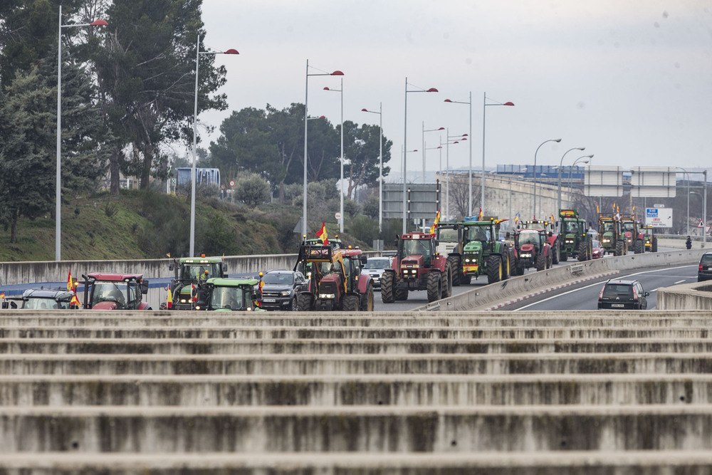 Los agricultores volverán hoy a colapsar las autovías