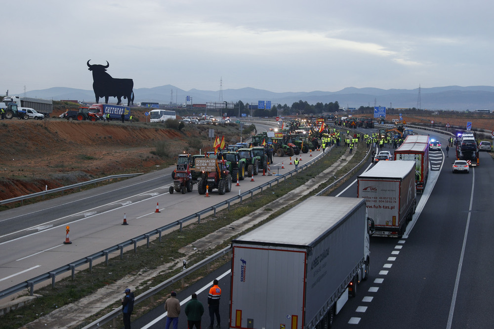 Los agricultores volverán hoy a colapsar las autovías