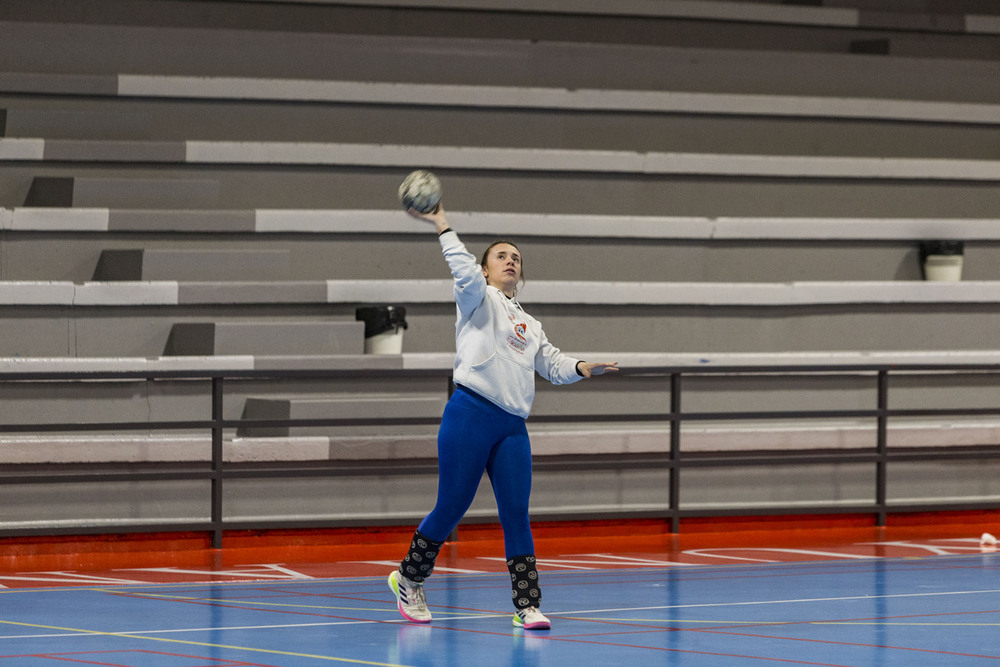 Un universo de balonmano y mujeres extraordinarias