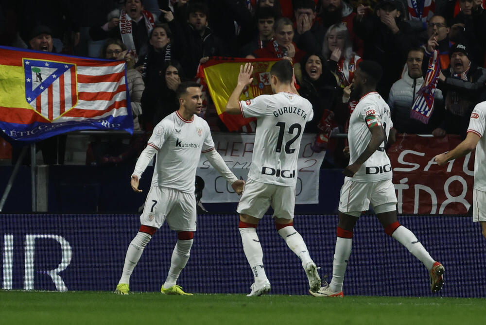 El Athletic revienta el Metropolitano y mira a la final