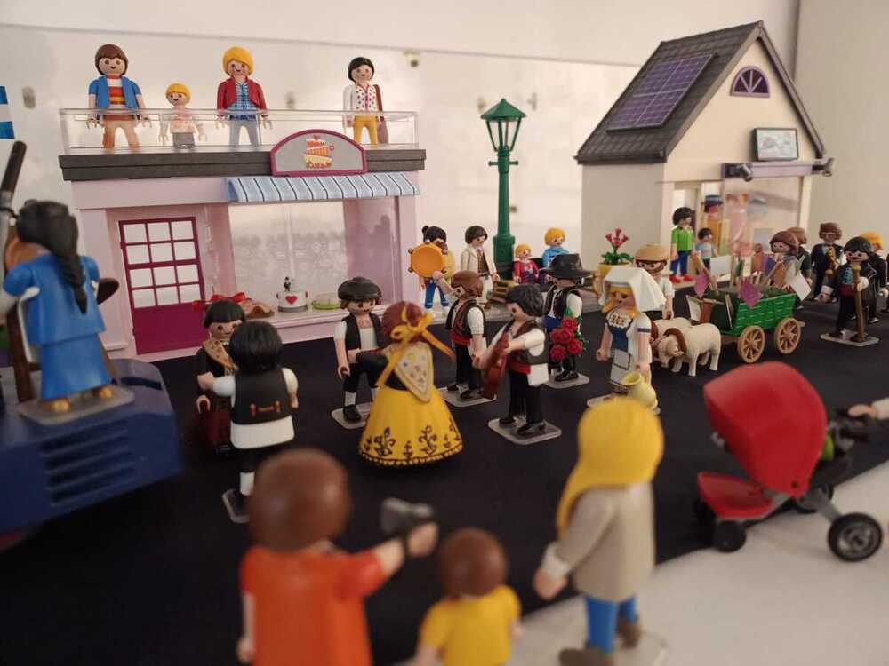 Los playmobil se apuntan a las Mondas