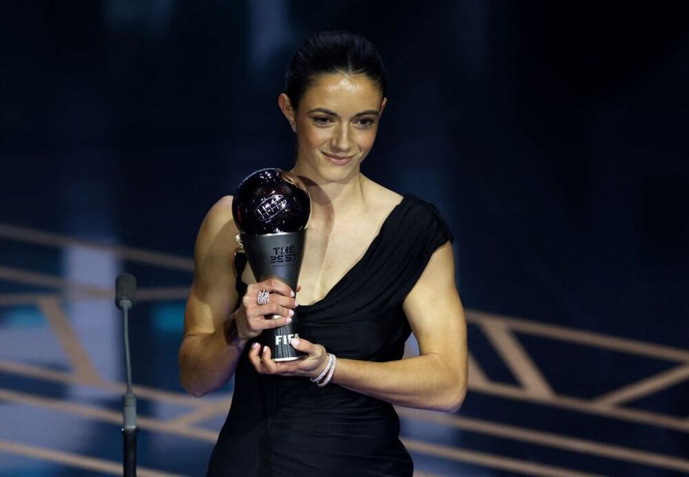 Aitana recibió en persona su premio, al contrario que Messi, uno de los ausentes a la gala