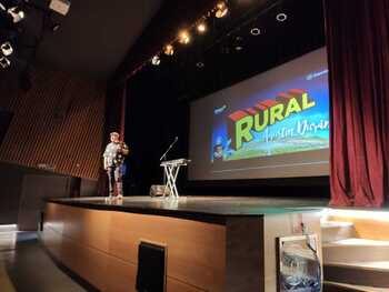 Agustín Durán se entrega al público de Quintanar con 'Rural'