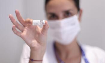 Los vacunados con Janssen recibirán otra de Pfizer o Moderna