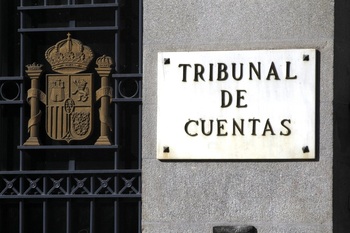 El Tribunal de Cuentas exige pagar a los excargos del Govern