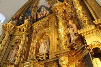 Santa Olalla exhibe la belleza de su iglesia de San Julián