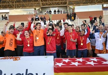 El Quijote RC copa la selección campeona de España