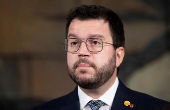 Aragonès pacta 'in extremis' con los comunes los presupuestos