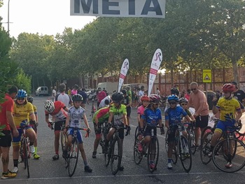Talavera reúne a unos 120 ciclistas de escuelas