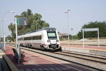 Fomento celebra la electrificación de la línea Madrid-Talavera