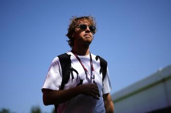 Roban al piloto Sebastian Vettel en Barcelona