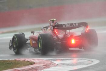 Sainz conquista una histórica pole en Silverstone