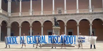 Ultras fascistas homenajean a Moscardó en el patio del Alcázar