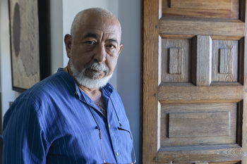 Padura apuesta por la novela policíaca y refuta a Vargas Llosa