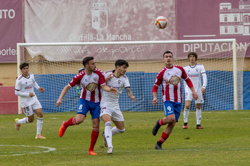 Un gol de Maikel pone cuarto al CD Torrijos (1-2)