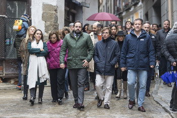 Núñez: «Sería una gran noticia la candidatura de Velázquez»