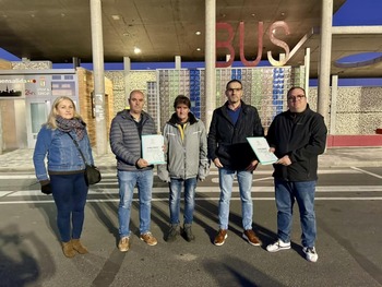 Fuensalida demanda con 6.000 firmas un bus «digno» con Madrid