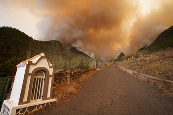 El incendio de Tenerife afecta ya a seis municipios