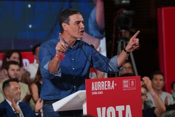 Sánchez acusa a la derecha de estar 