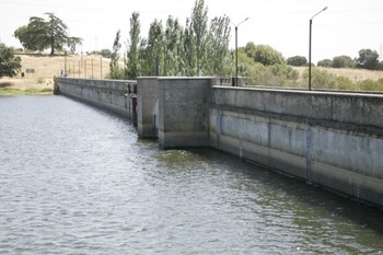 Los embalses están a la mitad tras bajar un 2% en una semana