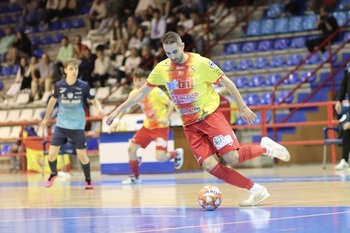 Anass renueva con el Cobisa Futsal
