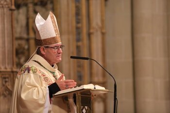 El arzobispo presidirá este sábado una misa por Benedicto