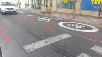 Las ciclo calles se visten de rojo para seguridad del ciclista