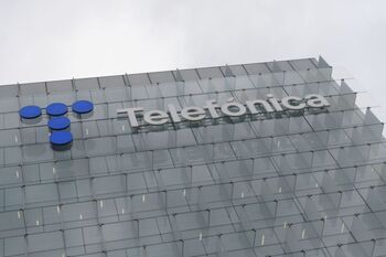 Telefónica lanza una OPA del capital que no controla